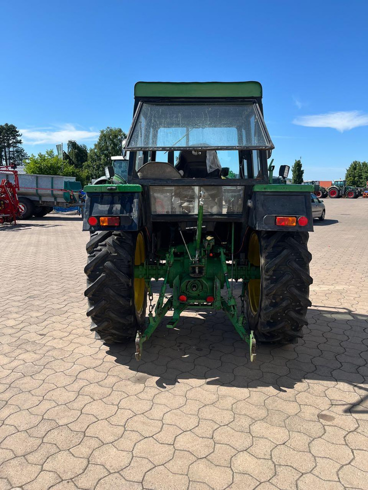 John Deere 2130 S - Tracteur agricole: photos 4 John Deere 2130 S - Tracteur agricole: photos 4