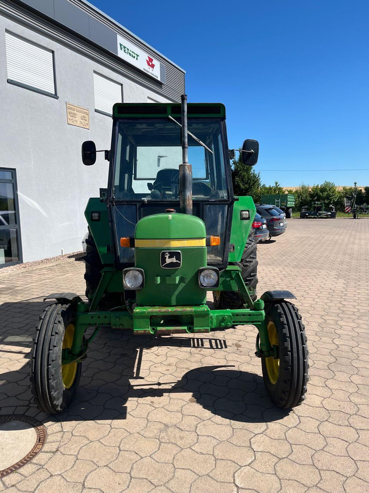 John Deere 2130 S - Tracteur agricole: photos 3 John Deere 2130 S - Tracteur agricole: photos 3