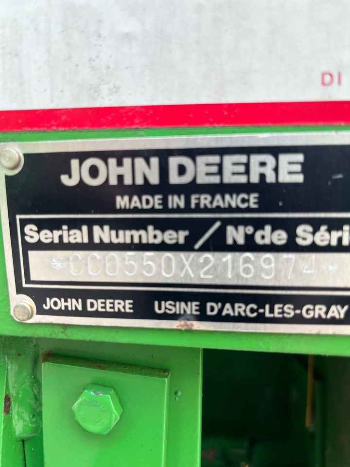 John Deere 550 - Presse à balles rondes: photos 5 John Deere 550 - Presse à balles rondes: photos 5
