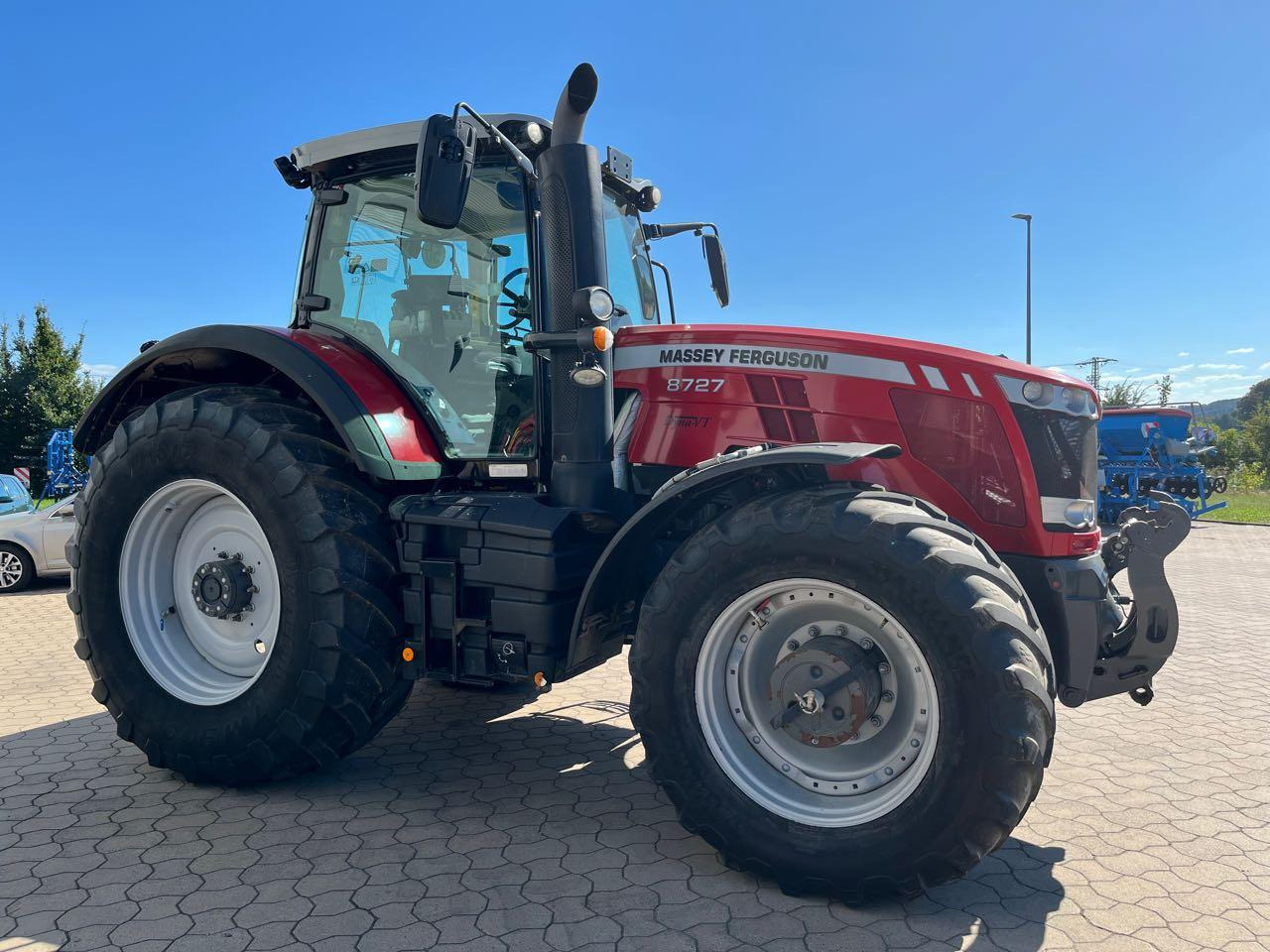 Massey Ferguson 8727 Dyna VT - Tracteur agricole: photos 2 Massey Ferguson 8727 Dyna VT - Tracteur agricole: photos 2