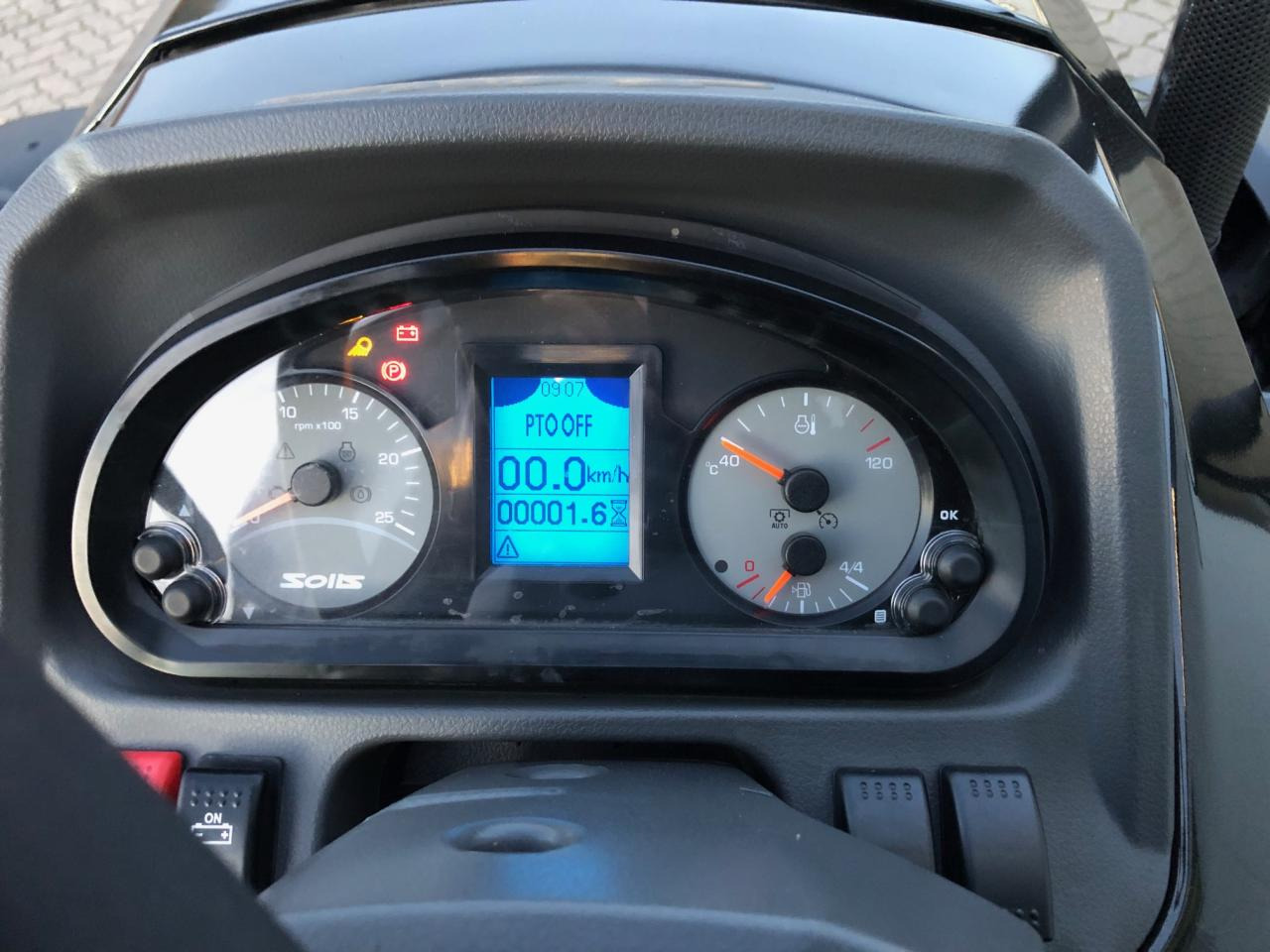 Solis 50 Stage V Panther - Tracteur agricole: photos 5 Solis 50 Stage V Panther - Tracteur agricole: photos 5