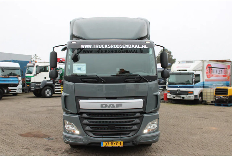 DAF CF 250 EURO 6 + 19T + LIFT + PERFECT - Camion fourgon: photos 2 DAF CF 250 EURO 6 + 19T + LIFT + PERFECT - Camion fourgon: photos 2