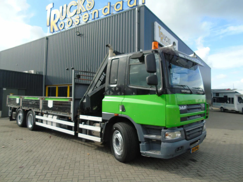 DAF CF 75.310 + HIAB 200 C5 + MANUAL + REMOTE + 6X2 STEERING - Camion grue: photos 2 DAF CF 75.310 + HIAB 200 C5 + MANUAL + REMOTE + 6X2 STEERING - Camion grue: photos 2
