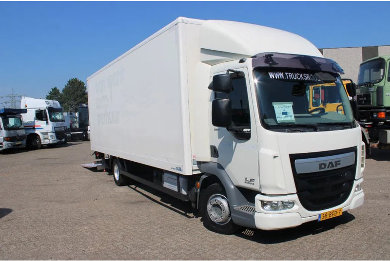 DAF LF 180 + Euro 6 + Dhollandia Lift + 12t - Camion fourgon: photos 3 DAF LF 180 + Euro 6 + Dhollandia Lift + 12t - Camion fourgon: photos 3