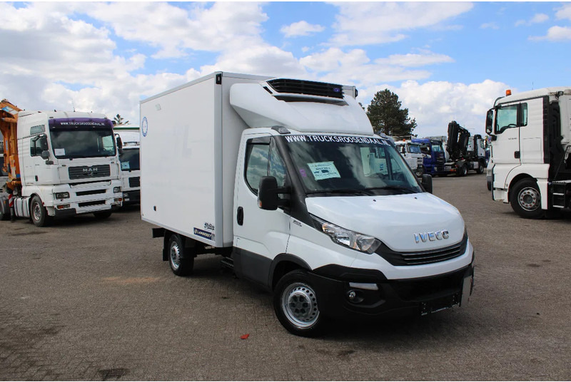 Iveco Daily 35S18 + carrier + electric + 3P - Véhicule utilitaire frigorifique: photos 2 Iveco Daily 35S18 + carrier + electric + 3P - Véhicule utilitaire frigorifique: photos 2