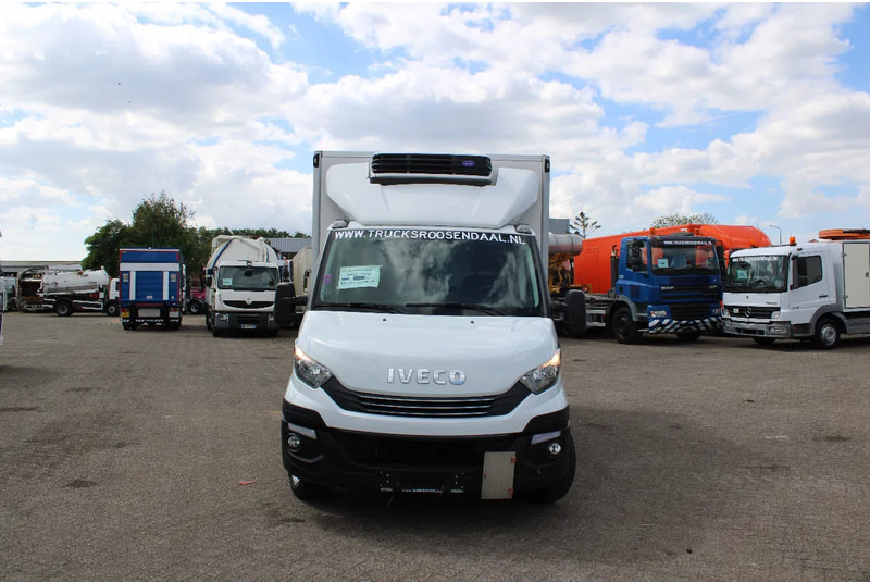 Iveco Daily 35S18 + carrier + electric + 3P - Véhicule utilitaire frigorifique: photos 5 Iveco Daily 35S18 + carrier + electric + 3P - Véhicule utilitaire frigorifique: photos 5