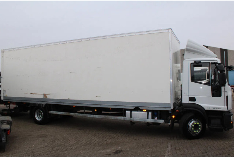 Iveco Eurocargo 160e25 + lift + euro 6 - Camion fourgon: photos 3 Iveco Eurocargo 160e25 + lift + euro 6 - Camion fourgon: photos 3