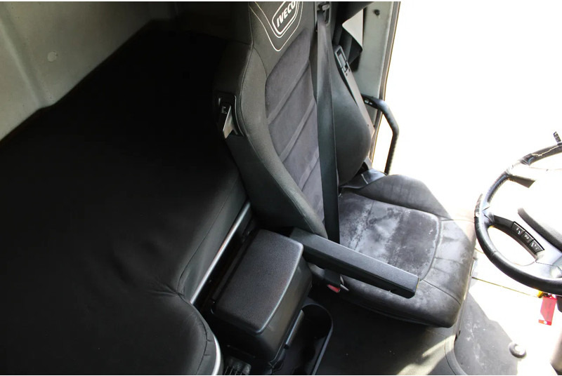 Camion à rideaux coulissants Iveco Stralis 510 + EURO 6 + STEERING AXLE: photos 9