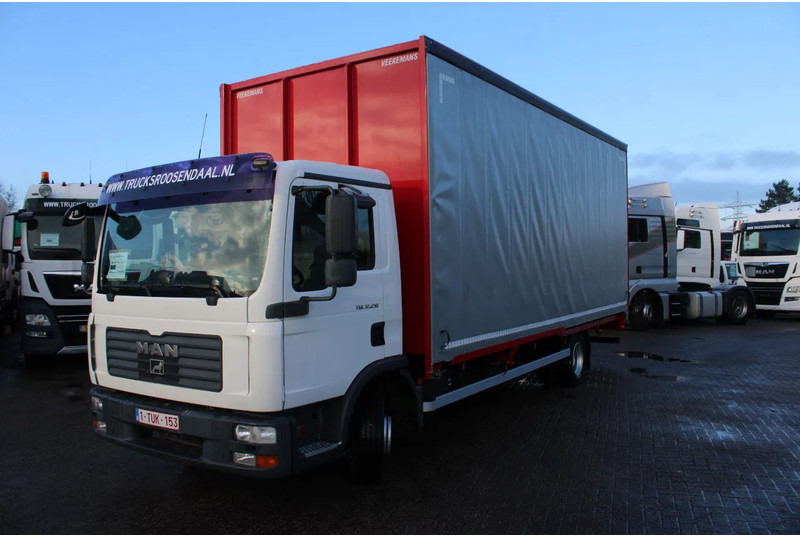 MAN TGL 12.210 + MANUAL + 2.70HEIGHT + CAMERA - Camion à rideaux coulissants: photos 3 MAN TGL 12.210 + MANUAL + 2.70HEIGHT + CAMERA - Camion à rideaux coulissants: photos 3