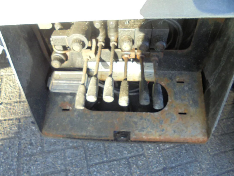 Camion porte-voitures MAN TGL 12.220 + manual + full option+ BRIL + WINCH + Discounted from 42.950,-: photos 10