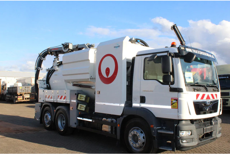 MAN TGM 26.340 + RIVARD 11.8M3 + PUMP + EURO 6 - Camion hydrocureur: photos 2 MAN TGM 26.340 + RIVARD 11.8M3 + PUMP + EURO 6 - Camion hydrocureur: photos 2