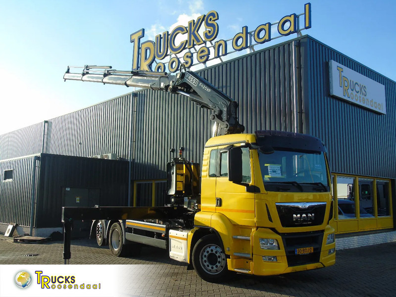 MAN TGS 26.360 + FASSI 420AXP.24 + 6X2 STEERING + 4.876 HOURS + EURO 6 - Camion grue: photos 1 MAN TGS 26.360 + FASSI 420AXP.24 + 6X2 STEERING + 4.876 HOURS + EURO 6 - Camion grue: photos 1