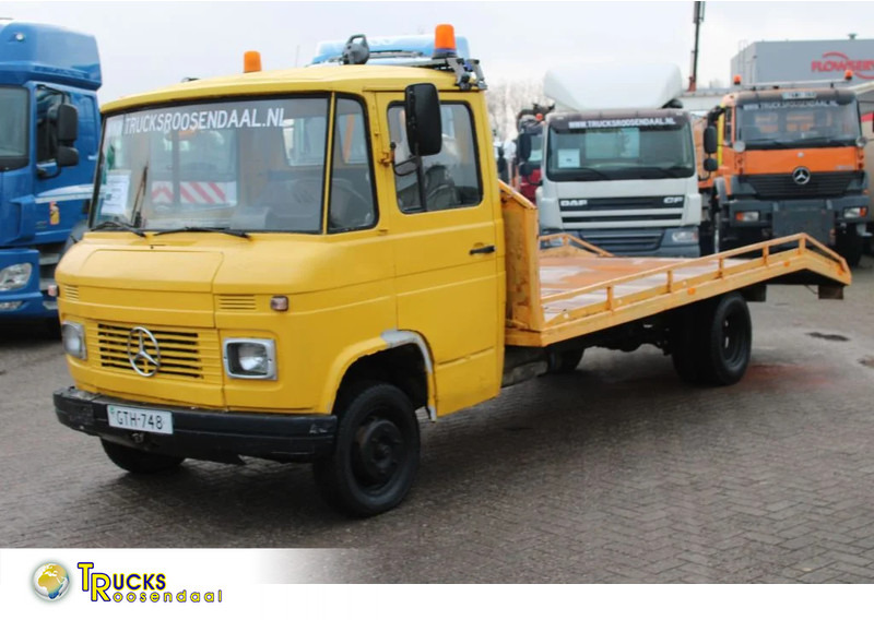 Mercedes-Benz 508 MANUAL - Camion porte-voitures: photos 1 Mercedes-Benz 508 MANUAL - Camion porte-voitures: photos 1