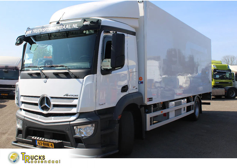 Mercedes-Benz Antos 1924 + THERMO KING 1200 + LIFT + EURO 6 - Camion frigorifique: photos 1 Mercedes-Benz Antos 1924 + THERMO KING 1200 + LIFT + EURO 6 - Camion frigorifique: photos 1