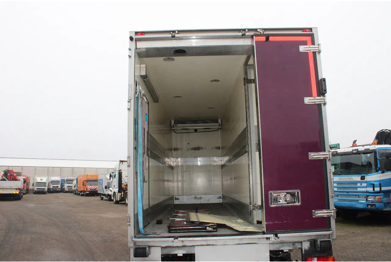 Mercedes-Benz Atego 1222 + carrier supra 950 + lift - Camion frigorifique: photos 5 Mercedes-Benz Atego 1222 + carrier supra 950 + lift - Camion frigorifique: photos 5