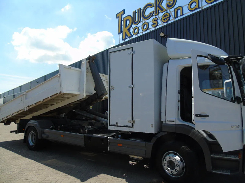 Mercedes-Benz Atego 1629 + EURO 5 + MEILLER + MANUAL - Camion ampliroll: photos 2 Mercedes-Benz Atego 1629 + EURO 5 + MEILLER + MANUAL - Camion ampliroll: photos 2