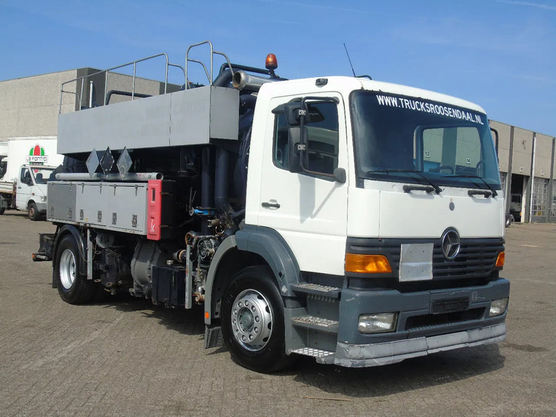 Mercedes-Benz Atego 1923 + 8.800 liter INOX + complete pump/tipper/functional + EURO 2 - Camion hydrocureur: photos 4 Mercedes-Benz Atego 1923 + 8.800 liter INOX + complete pump/tipper/functional + EURO 2 - Camion hydrocureur: photos 4