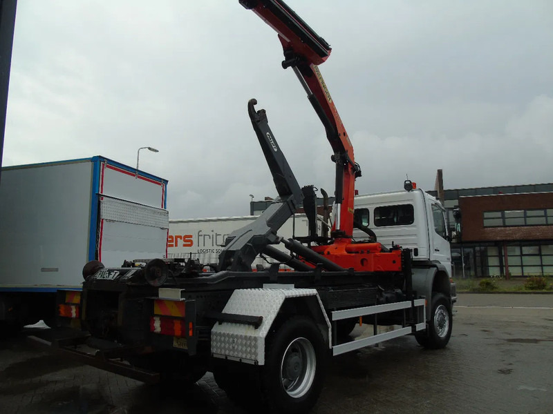 Mercedes-Benz Atego 1928 + 4x4 + PALFINGER PK11.500 + pallift + MANUAL + SPRING - Camion grue: photos 3 Mercedes-Benz Atego 1928 + 4x4 + PALFINGER PK11.500 + pallift + MANUAL + SPRING - Camion grue: photos 3