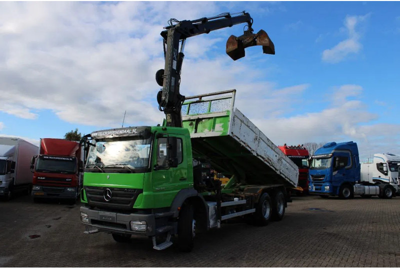 Mercedes-Benz Axor 2633 + TIPPER + HIAB 144 + REMOTE + MANUAL + 6x4 - Camion benne, Camion grue: photos 2 Mercedes-Benz Axor 2633 + TIPPER + HIAB 144 + REMOTE + MANUAL + 6x4 - Camion benne, Camion grue: photos 2