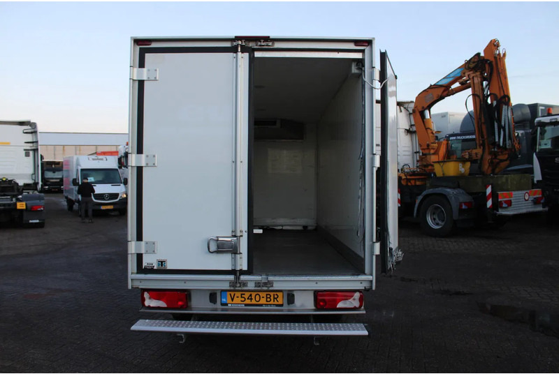 Mercedes-Benz Sprinter 316 + THERMO KING - Véhicule utilitaire frigorifique: photos 4 Mercedes-Benz Sprinter 316 + THERMO KING - Véhicule utilitaire frigorifique: photos 4