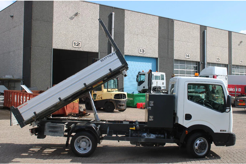 Nissan 45.13 + EURO 4 + C patent + tipper + MANUAL - Camion benne: photos 4 Nissan 45.13 + EURO 4 + C patent + tipper + MANUAL - Camion benne: photos 4