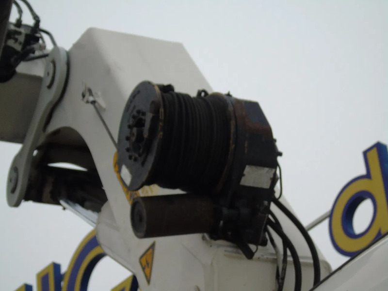 Scania R 520 V8 + PALFINGER 72002 6X + JIB 4X + WINCH + 8X4 + EURO 6 + REMOTE - Camion grue: photos 5 Scania R 520 V8 + PALFINGER 72002 6X + JIB 4X + WINCH + 8X4 + EURO 6 + REMOTE - Camion grue: photos 5