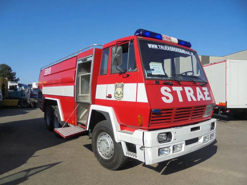 Steyr 1490 + Manual + 6X6 + 16000 L + TATRA - Camion de pompier: photos 3 Steyr 1490 + Manual + 6X6 + 16000 L + TATRA - Camion de pompier: photos 3