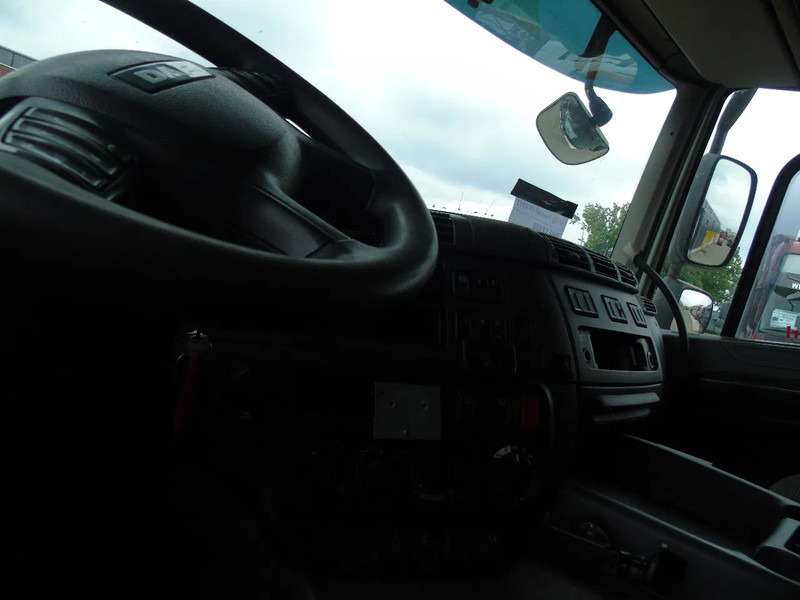 Tracteur routier DAF CF 400: photos 16