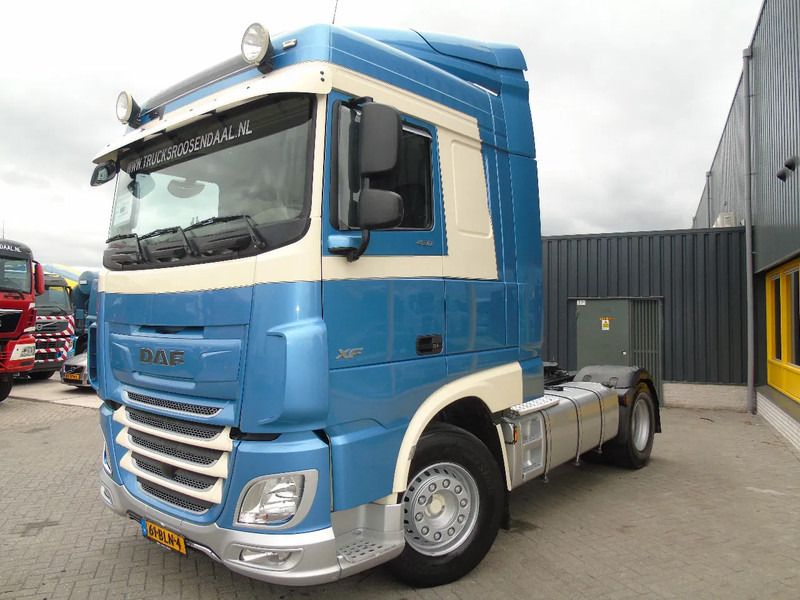 DAF XF 430 + EURO 6 - Tracteur routier: photos 3 DAF XF 430 + EURO 6 - Tracteur routier: photos 3