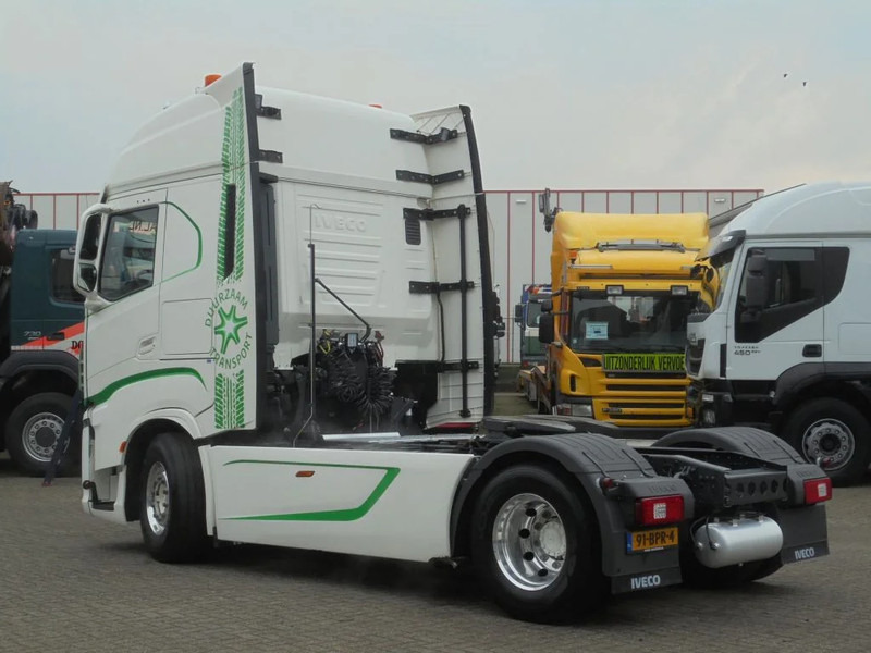 Tracteur routier Iveco S-WAY 460+ Euro 6 + LNG + CNG + Retarder: photos 9