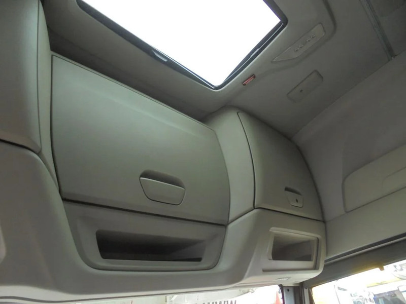 Tracteur routier Iveco S-WAY 460+ Euro 6 + LNG + CNG + Retarder: photos 12