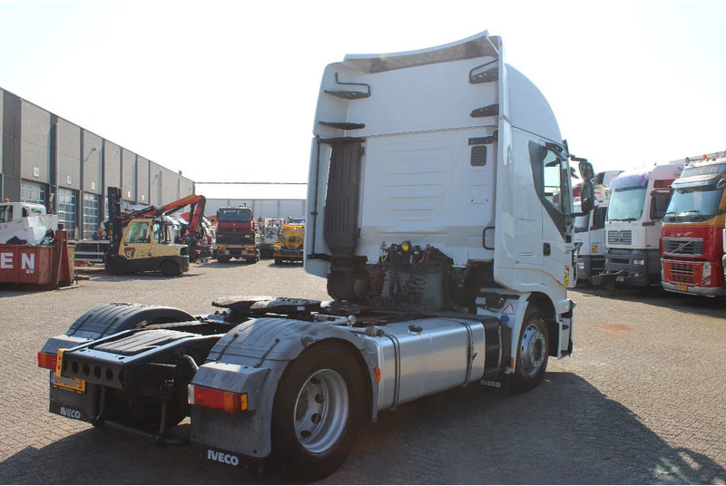 Iveco Stralis 420 + EURO 6 - Tracteur routier: photos 5 Iveco Stralis 420 + EURO 6 - Tracteur routier: photos 5