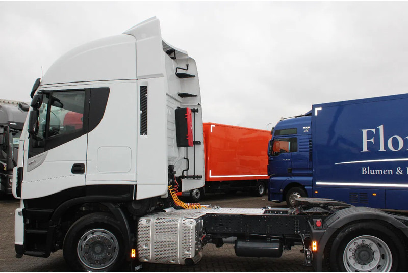 Iveco Stralis 420 + euro 6 - Tracteur routier: photos 5 Iveco Stralis 420 + euro 6 - Tracteur routier: photos 5