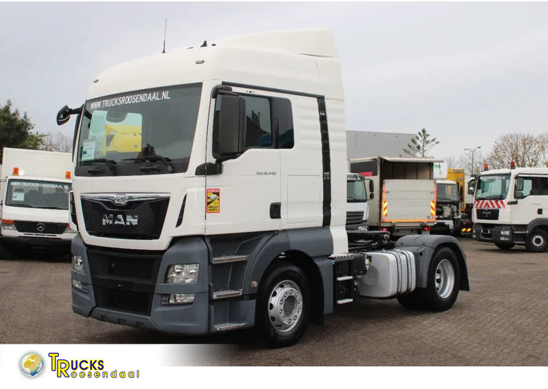 MAN TGX 18.440 + EURO 6 + manual + VERY NICE - Tracteur routier: photos 1 MAN TGX 18.440 + EURO 6 + manual + VERY NICE - Tracteur routier: photos 1