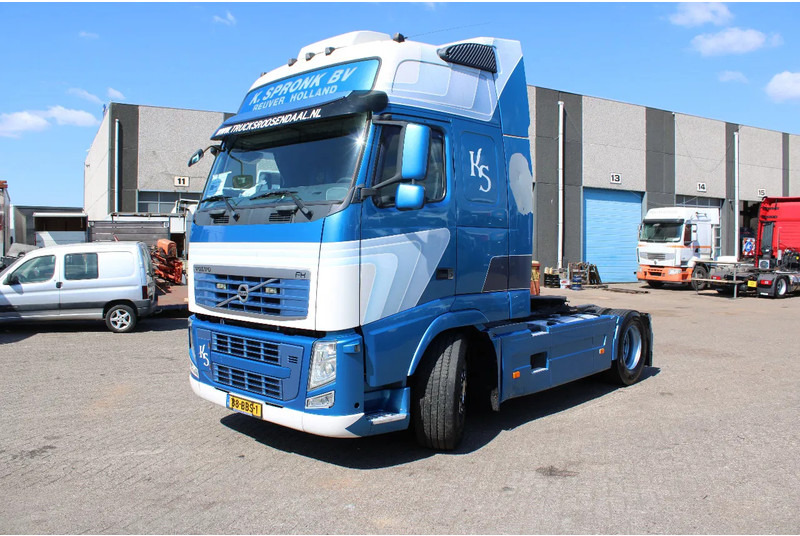 Volvo FH 460 XL cabine + euro 5 + spoiler - Tracteur routier: photos 3 Volvo FH 460 XL cabine + euro 5 + spoiler - Tracteur routier: photos 3