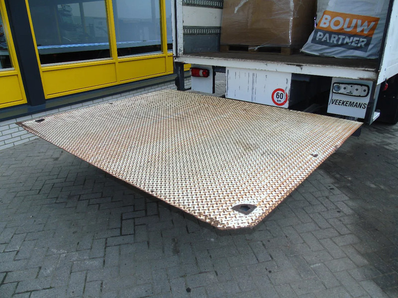 Camion fourgon Volvo FL 260 + 18T + LIFT: photos 14
