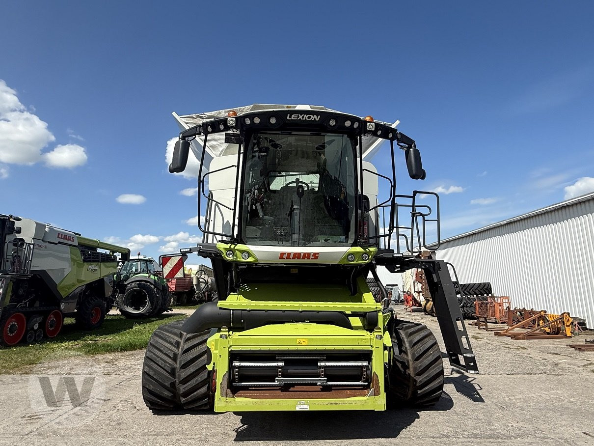 CLAAS Lexion 8900 TT - Moissonneuse-batteuse: photos 2 CLAAS Lexion 8900 TT - Moissonneuse-batteuse: photos 2