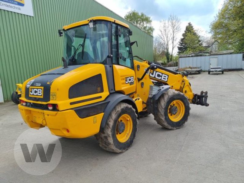 JCB TM 220 - Chargeuse sur pneus: photos 2 JCB TM 220 - Chargeuse sur pneus: photos 2