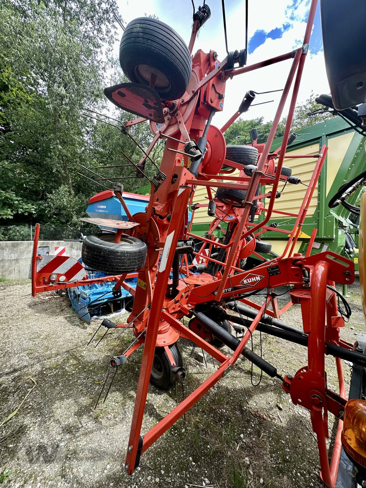 Kuhn GF 8712 - Faneuse: photos 4 Kuhn GF 8712 - Faneuse: photos 4