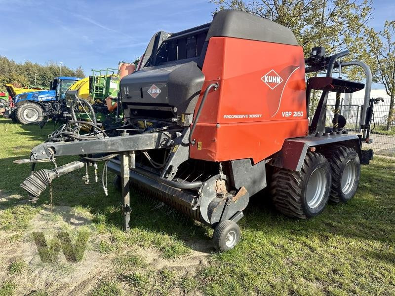 Kuhn VBP 2160 - Presse à balles rondes: photos 2 Kuhn VBP 2160 - Presse à balles rondes: photos 2