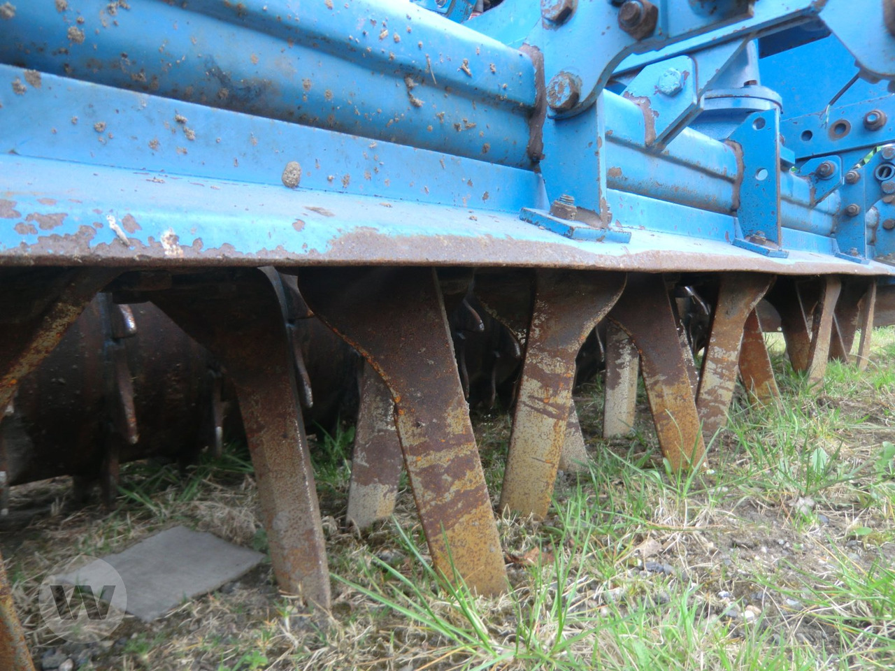 Lemken Zirkon 7/300 + DKA 3000 - Combiné de semis: photos 4 Lemken Zirkon 7/300 + DKA 3000 - Combiné de semis: photos 4
