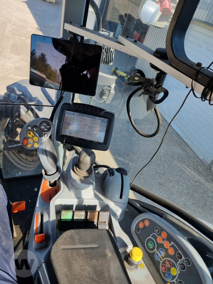 New Holland T 7.200 - Tracteur agricole: photos 3 New Holland T 7.200 - Tracteur agricole: photos 3