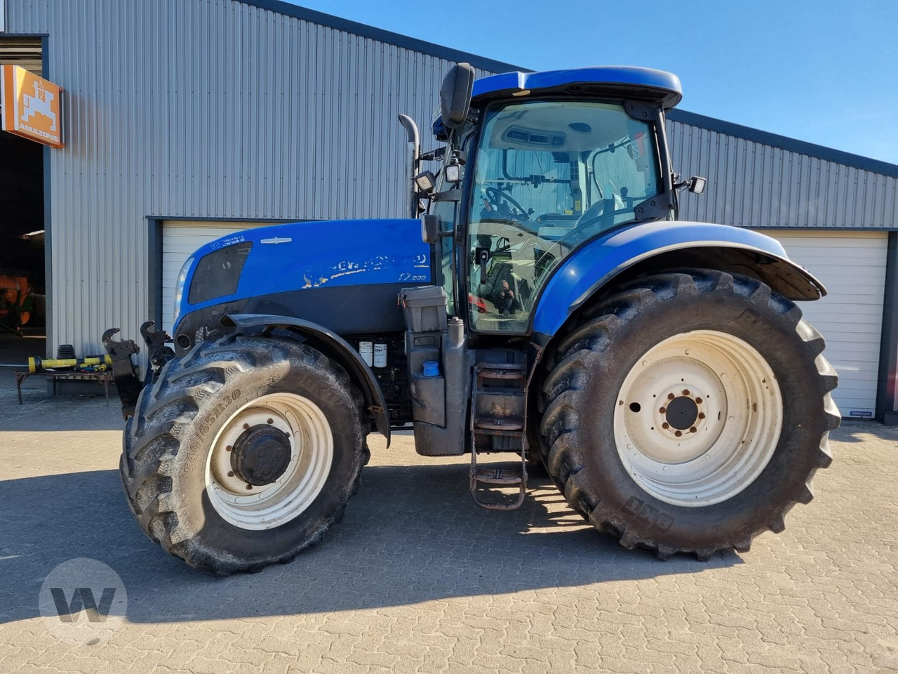 New Holland T 7.200 - Tracteur agricole: photos 4 New Holland T 7.200 - Tracteur agricole: photos 4