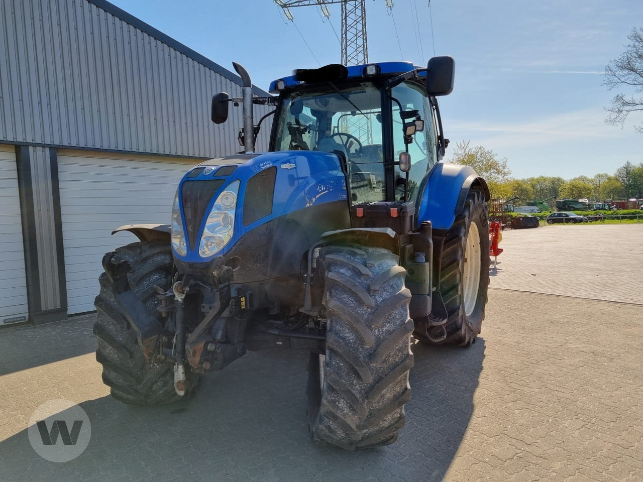 New Holland T 7.200 - Tracteur agricole: photos 1 New Holland T 7.200 - Tracteur agricole: photos 1