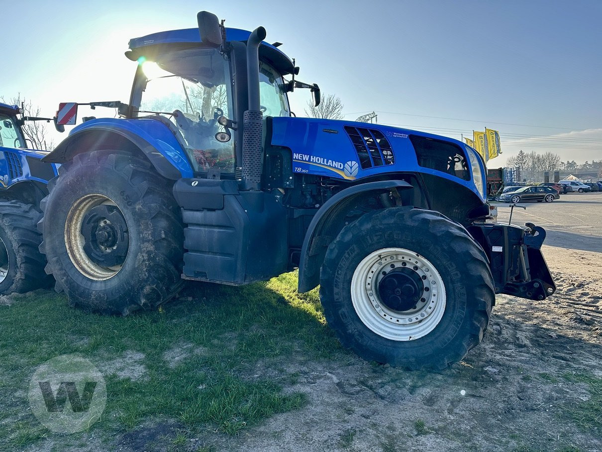 New Holland T 8.360 - Tracteur agricole: photos 5 New Holland T 8.360 - Tracteur agricole: photos 5
