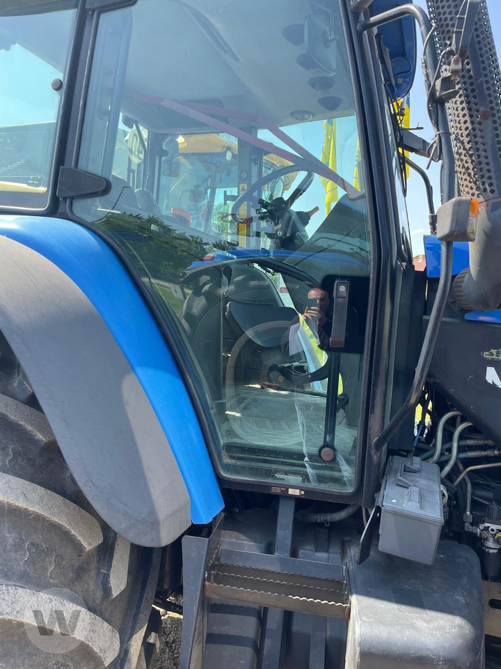 New Holland TM 190 - Tracteur agricole: photos 2 New Holland TM 190 - Tracteur agricole: photos 2