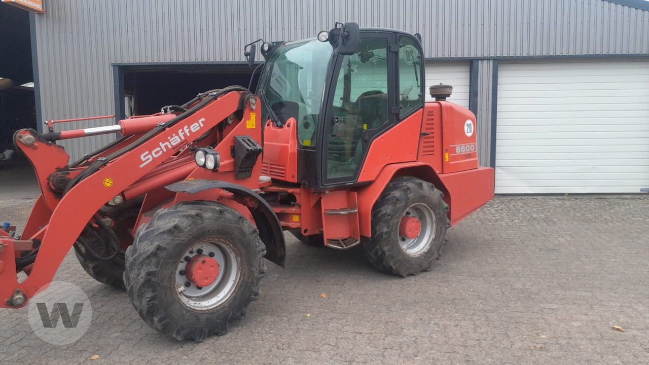 Schäffer 8600 Z - Valet de ferme: photos 2 Schäffer 8600 Z - Valet de ferme: photos 2