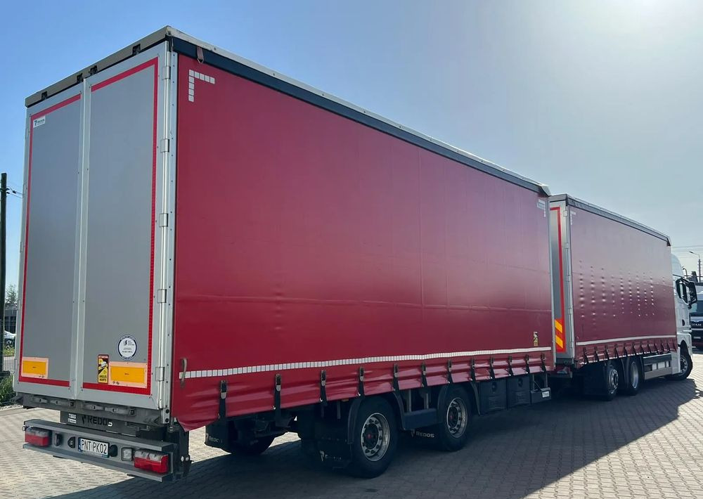 MAN TGX 26.470 z przyczepą Redos - Camion à rideaux coulissants: photos 5 MAN TGX 26.470 z przyczepą Redos - Camion à rideaux coulissants: photos 5