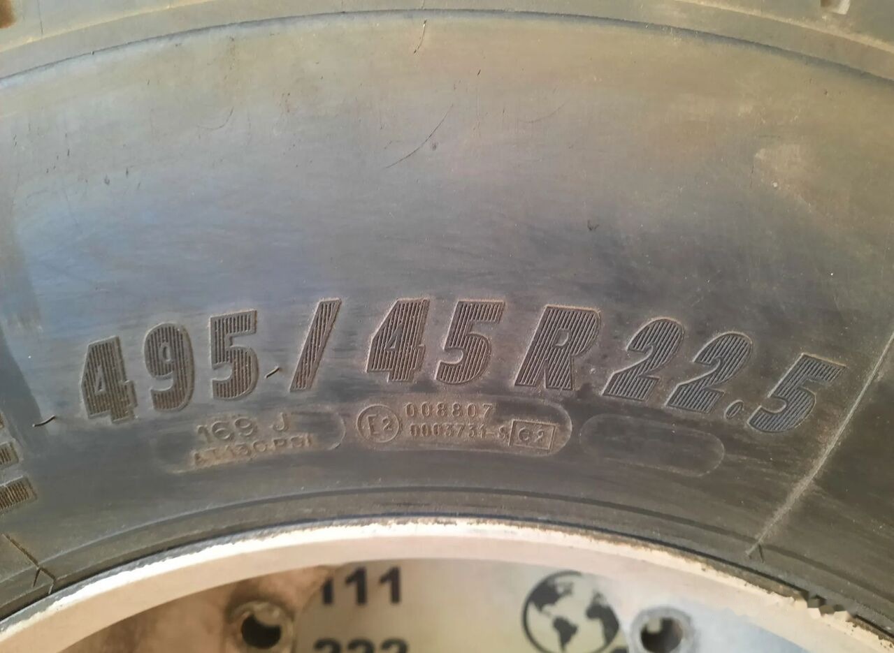 Alcoa Koło opona alufelga felga 17 x 22.5 / 22.5 x 17 / 495/45 r 22,5 - Roue complète: photos 4 Alcoa Koło opona alufelga felga 17 x 22.5 / 22.5 x 17 / 495/45 r 22,5 - Roue complète: photos 4