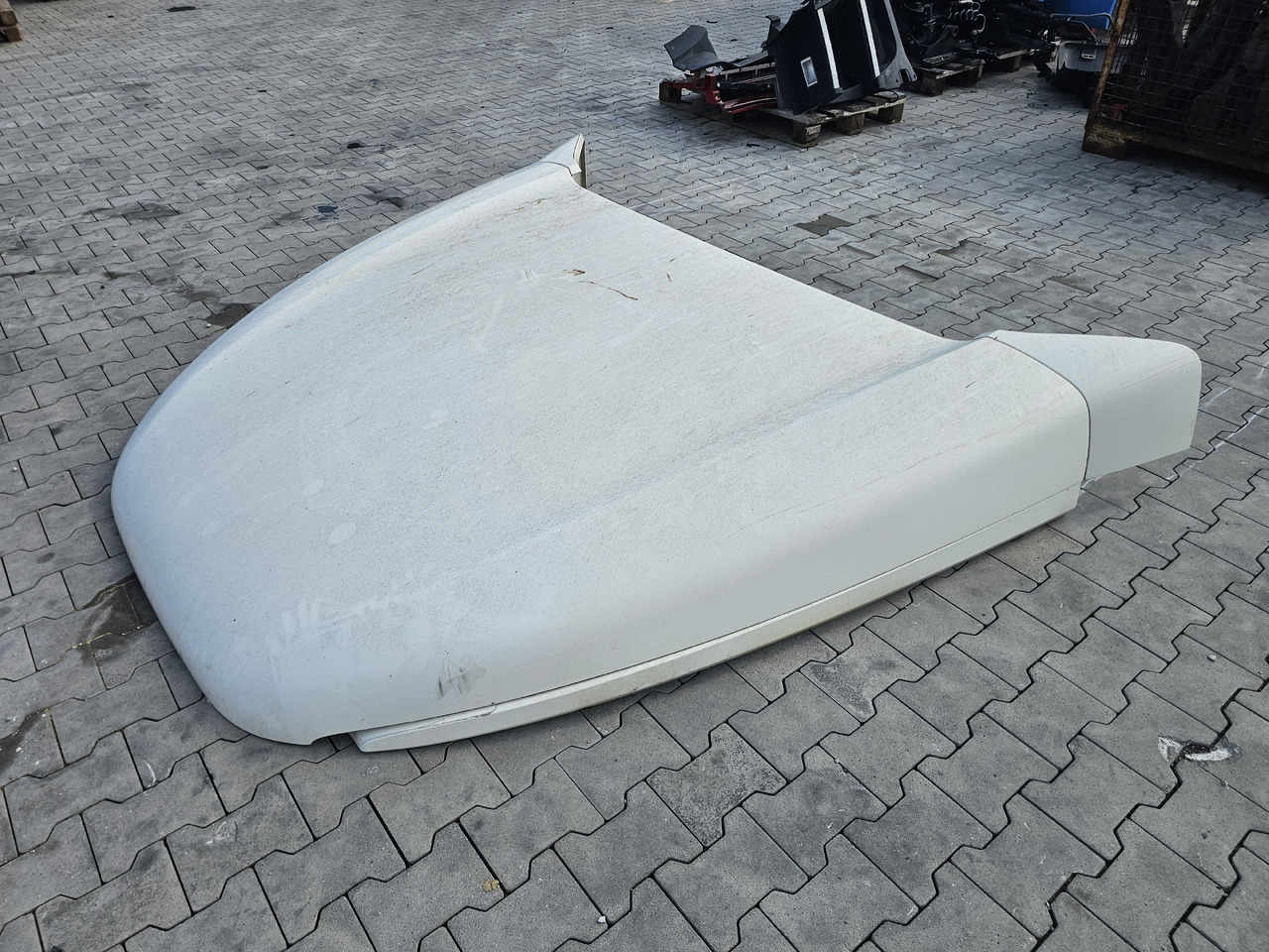 DAF XF105 SPACE CAB / ROOF SPOILER - Aérodynamique/ Spoilers: photos 1 DAF XF105 SPACE CAB / ROOF SPOILER - Aérodynamique/ Spoilers: photos 1